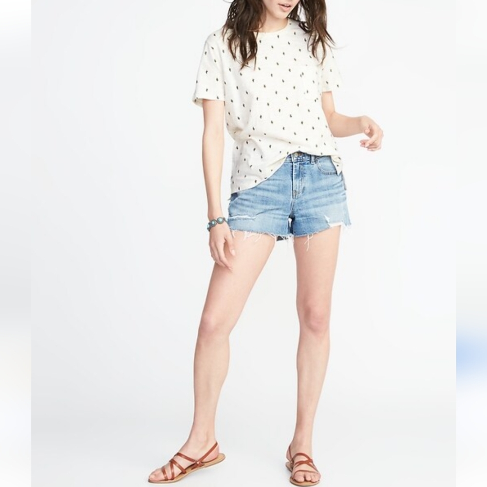 NWT Gap Boyfriend Slub-Knit Tee Womens M Cream Casual Comfy Minimalist